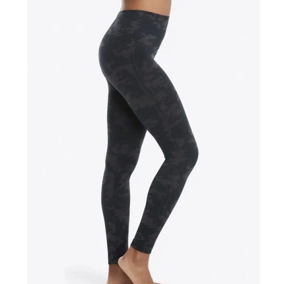 SPANX Look At Me Now Seamless Camo Leggings Blue Gray Medium Shapewear Active